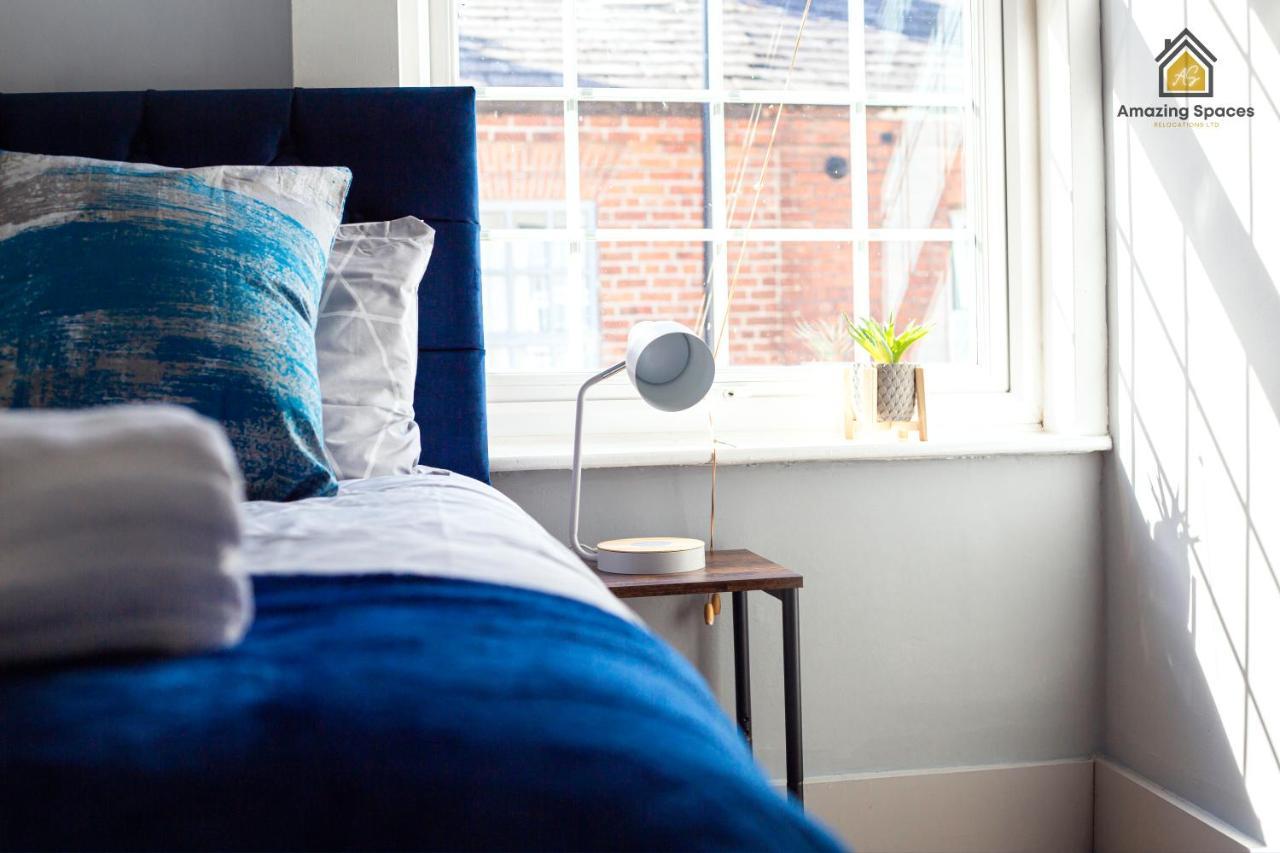 City Centre 2 Bed Flat Sleeps 3 For Work And Leisure With Free Wifi By Amazing Spaces Relocations Ltd Warrington Exteriör bild
