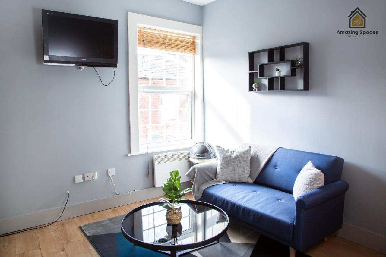 City Centre 2 Bed Flat Sleeps 3 For Work And Leisure With Free Wifi By Amazing Spaces Relocations Ltd Warrington Exteriör bild