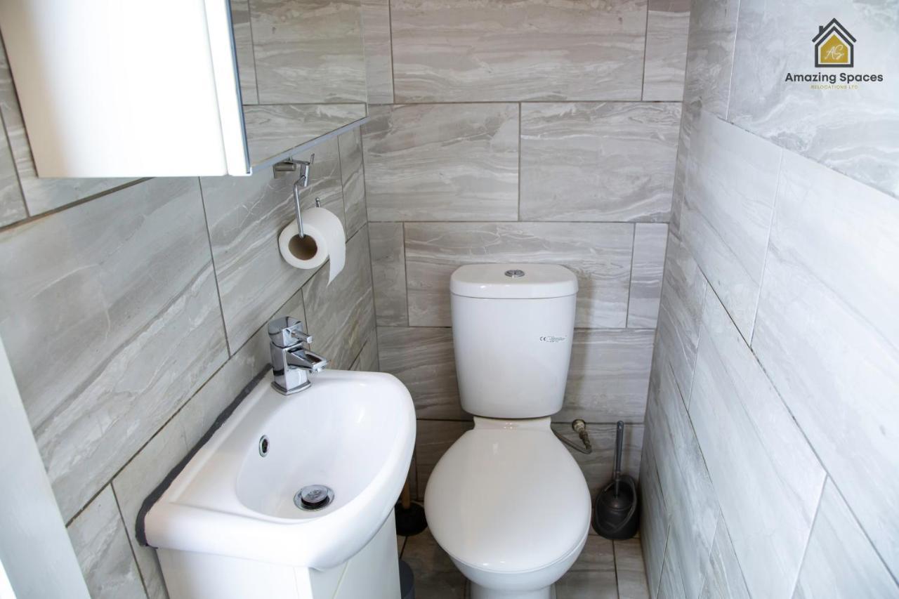 City Centre 2 Bed Flat Sleeps 3 For Work And Leisure With Free Wifi By Amazing Spaces Relocations Ltd Warrington Exteriör bild